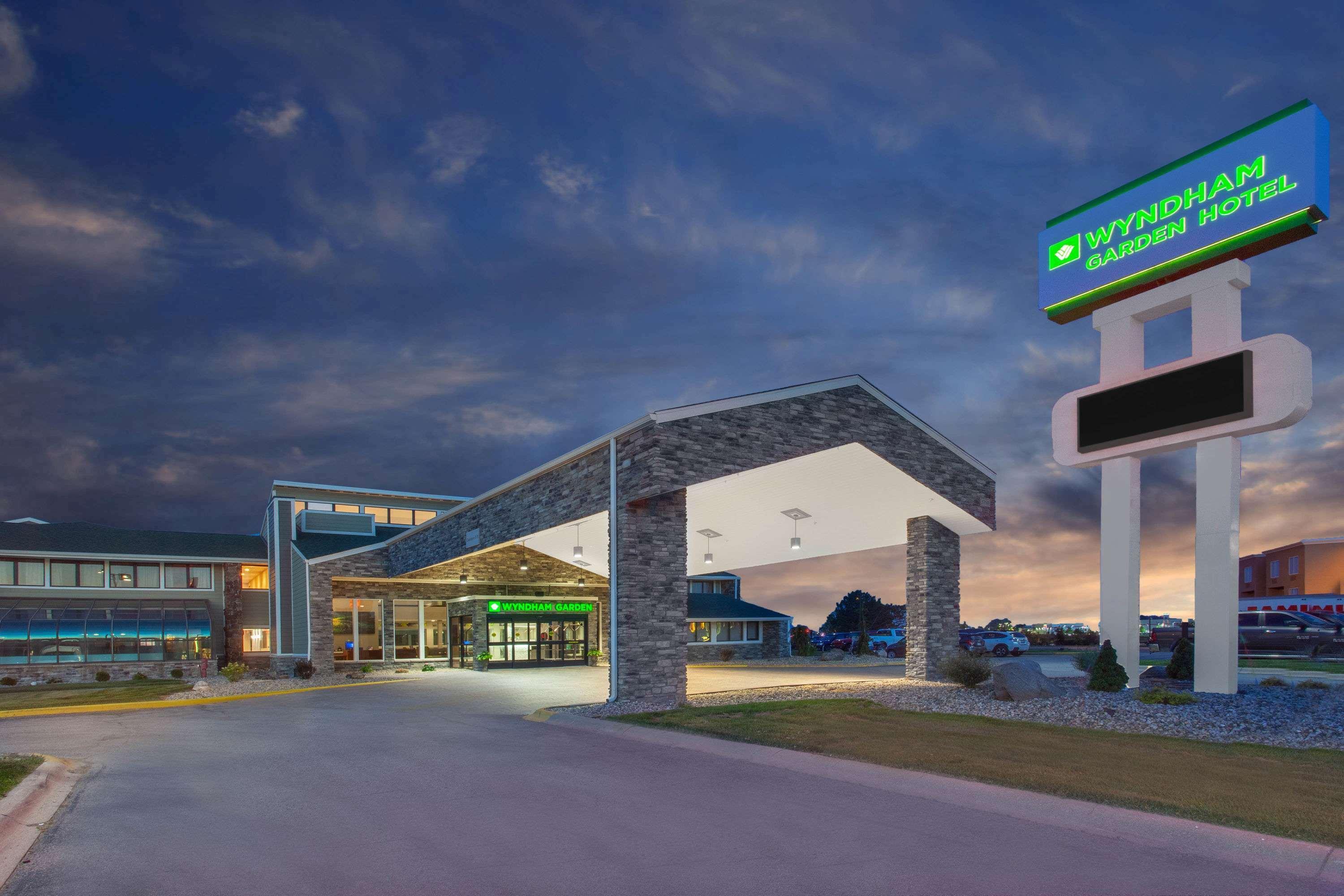 Wyndham Garden Fort Wayne Exterior foto