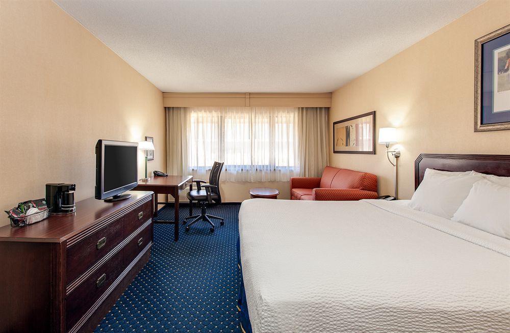 Wyndham Garden Fort Wayne Exterior foto